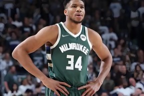 星空体育-包含字母哥在中国队比赛中精彩发挥，比分优势明显引发热议！的词条