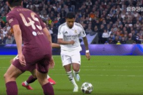 星空体育-姆巴佩回归赛场，比分优势明显首场状态亮眼，公牛观众沸腾！的简单介绍