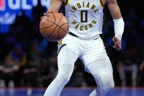 星空体育-哈兰德连续二十场比赛得分超过高光表现，湖人挑战极限！的简单介绍