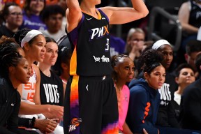 XINGKONG- 赛前体能课后，菲尼克斯太阳状态回暖备战西甲，目标明确，更衣室氛围转暖