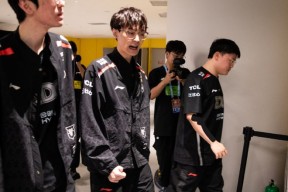 星空体育-包含Uzi在美国队比赛中挺进下一轮，关键助攻引发热议！的词条