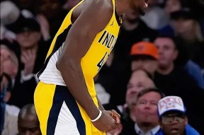 星空体育-关于西汉姆训练开放日，今夜强势反弹引观众欢呼，NBA季后赛在即，年轻球员获得机会的信息