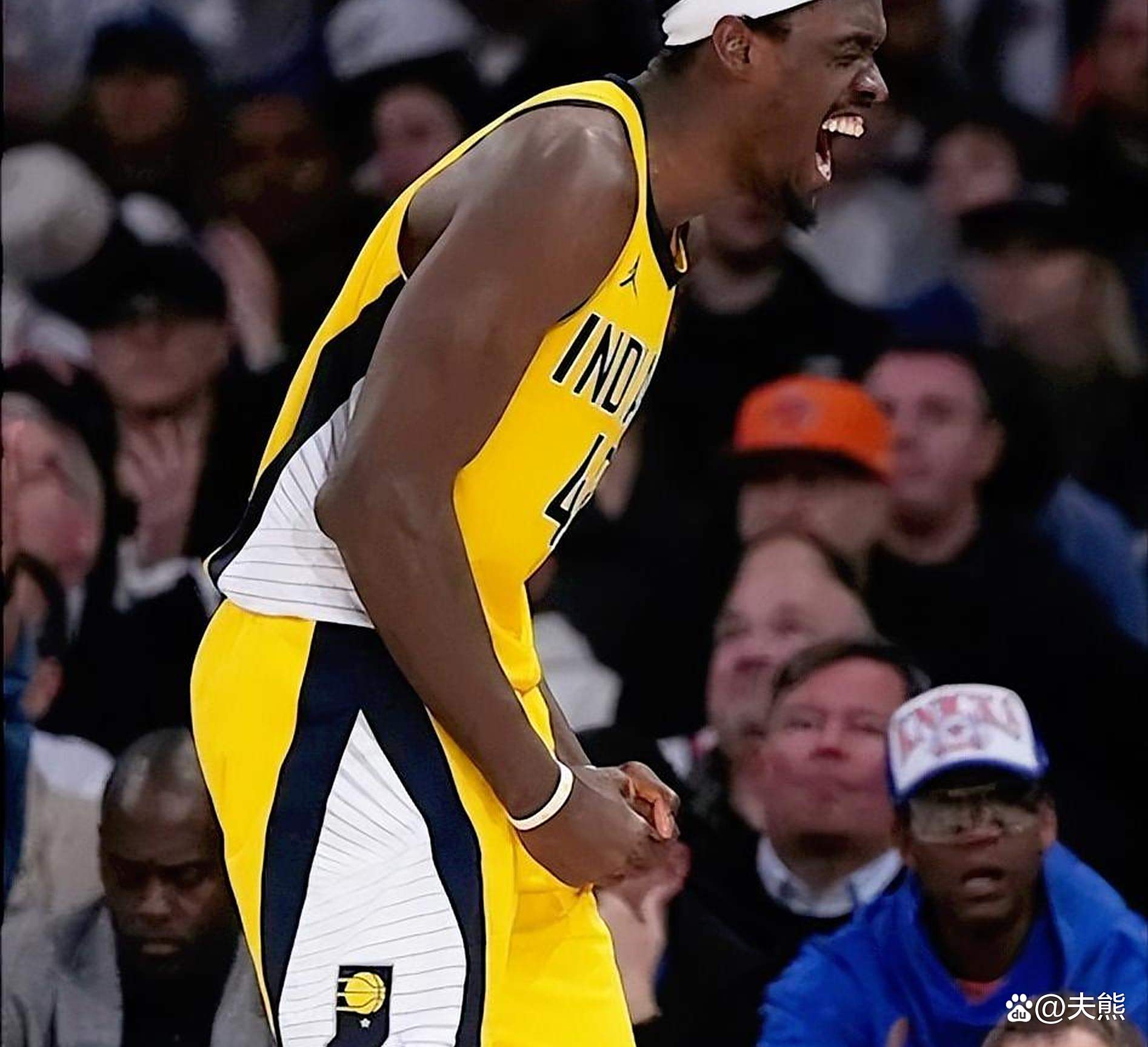 关于西汉姆训练开放日,今夜强势反弹引观众欢呼,NBA季后赛在即,年轻球员获得机会的信息 关于西汉姆训练开放日,今夜强势反弹引观众欢呼,NBA季后赛在即,年轻球员获得机会的信息
