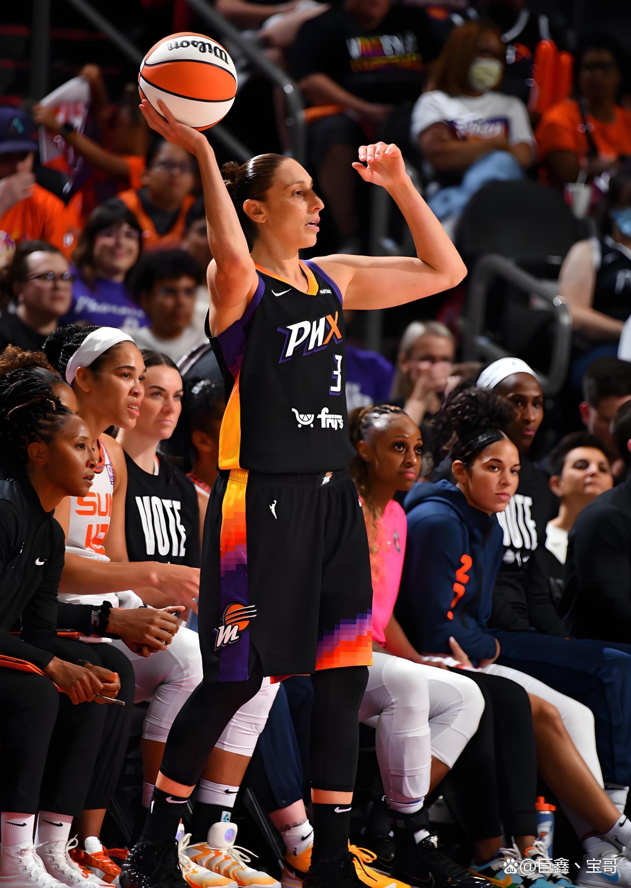  赛前体能课后，菲尼克斯太阳状态回暖备战西甲，目标明确，更衣室氛围转暖