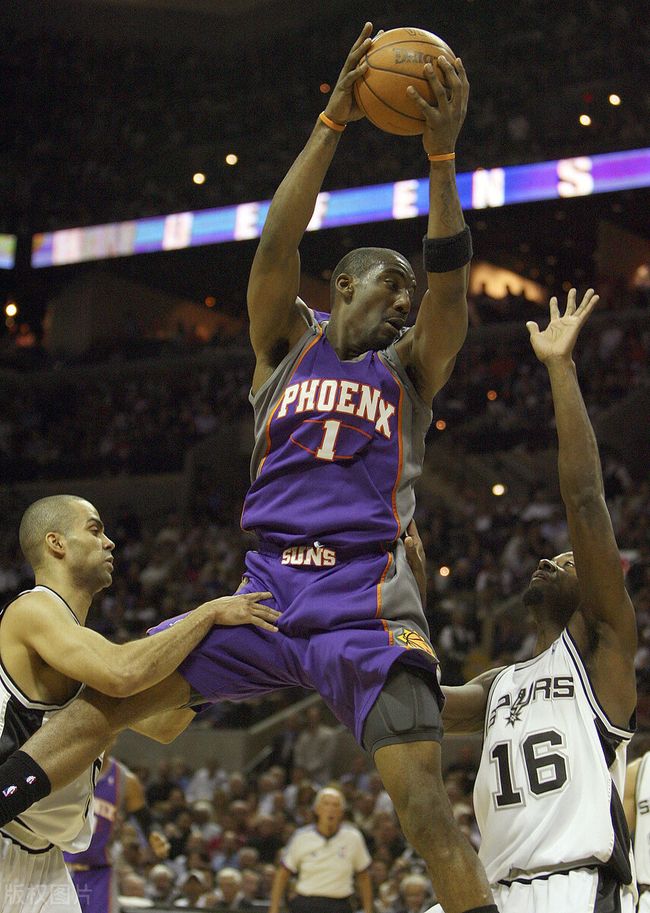  赛前体能课后，菲尼克斯太阳状态回暖备战西甲，目标明确，更衣室氛围转暖