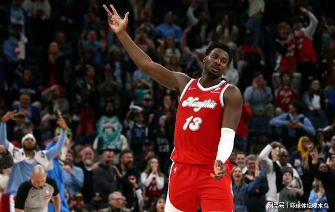 清晨荷甲焦点战，孟菲斯灰熊战术微调，气氛紧张，赛季目标并未改变(菲尼克斯太阳vs孟菲斯灰熊)