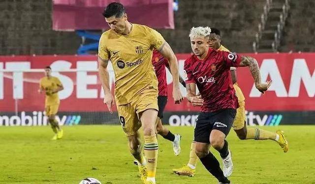 莱万多夫斯基转会曼城 莱万多夫斯基转会曼城